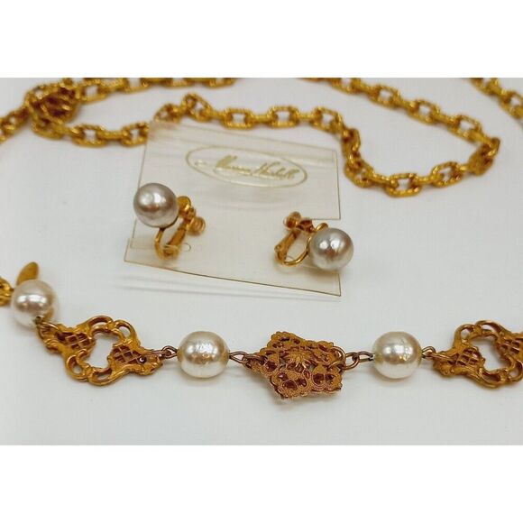 Superb. Miriam Haskell Gold/Pearl Filigree Pearls Necklace & Faux Pearl Earrings - Picture 7 of 12